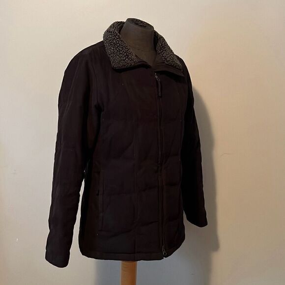 L.L. Bean Women's Black Long Sleeve Full Zip Down Winter Coat Size Small - Picture 6 of 8